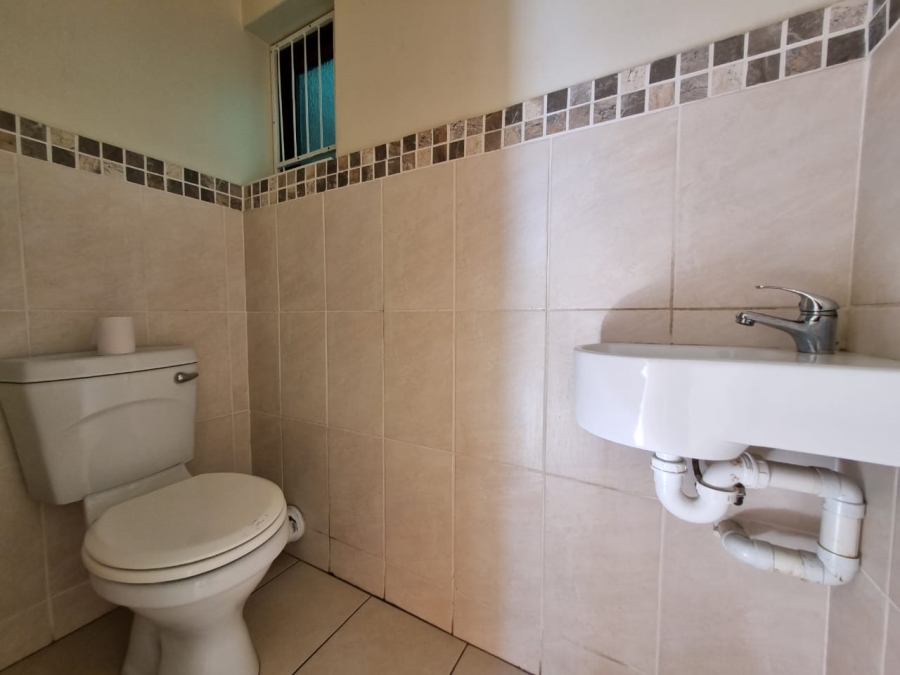 To Let 3 Bedroom Property for Rent in Cotswold Eastern Cape